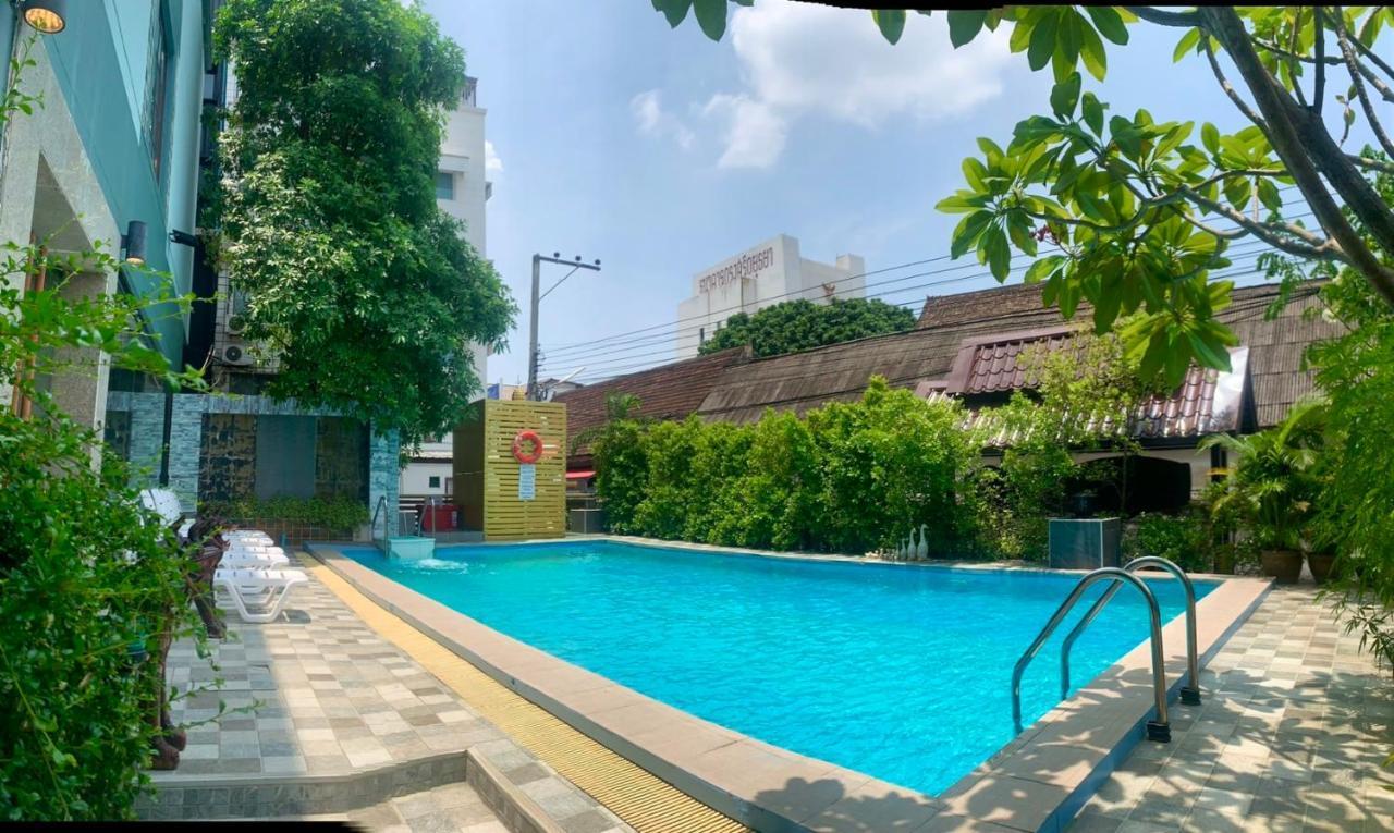 Thapaeplacehotel Chiang Mai Luaran gambar