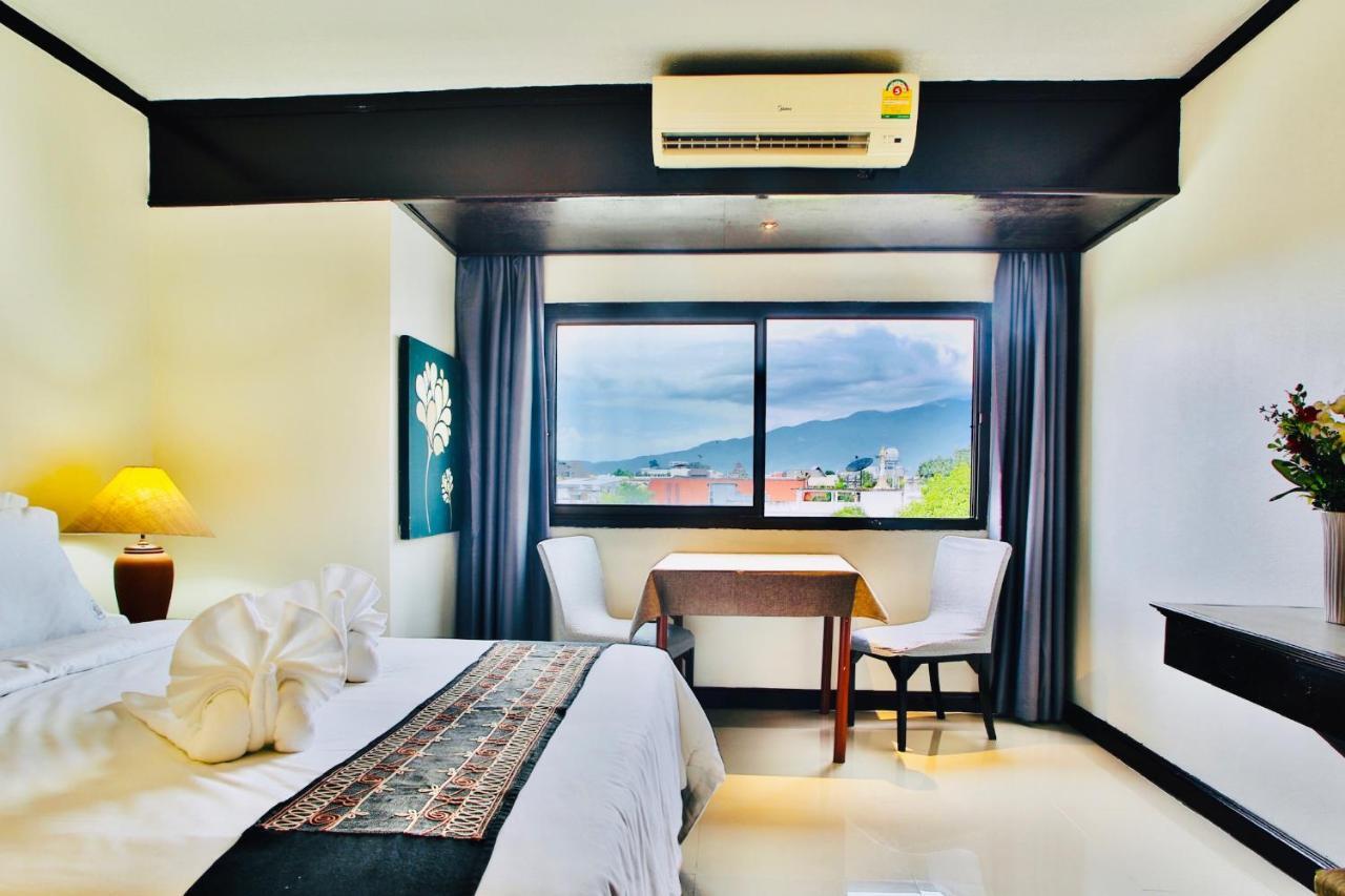 Thapaeplacehotel Chiang Mai Luaran gambar