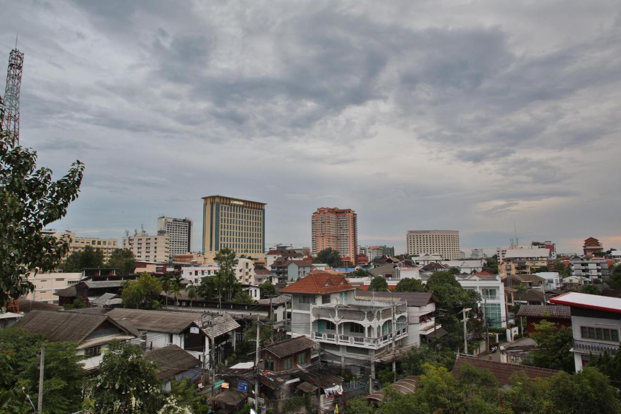 Thapaeplacehotel Chiang Mai Luaran gambar