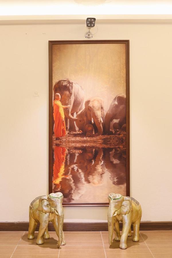 Thapaeplacehotel Chiang Mai Luaran gambar
