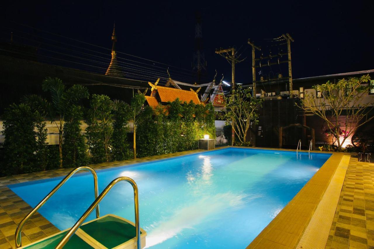 Thapaeplacehotel Chiang Mai Luaran gambar