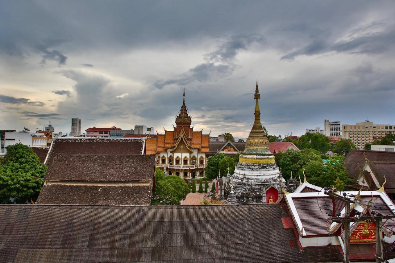 Thapaeplacehotel Chiang Mai Luaran gambar